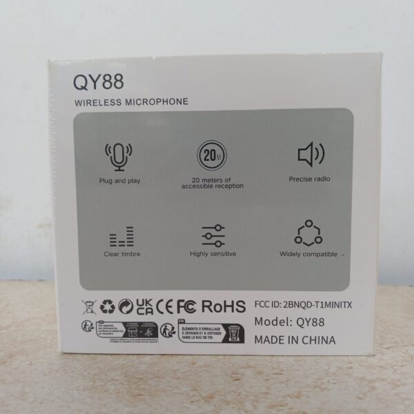 QY88-wireless-microphone2-scaled-1.jpg